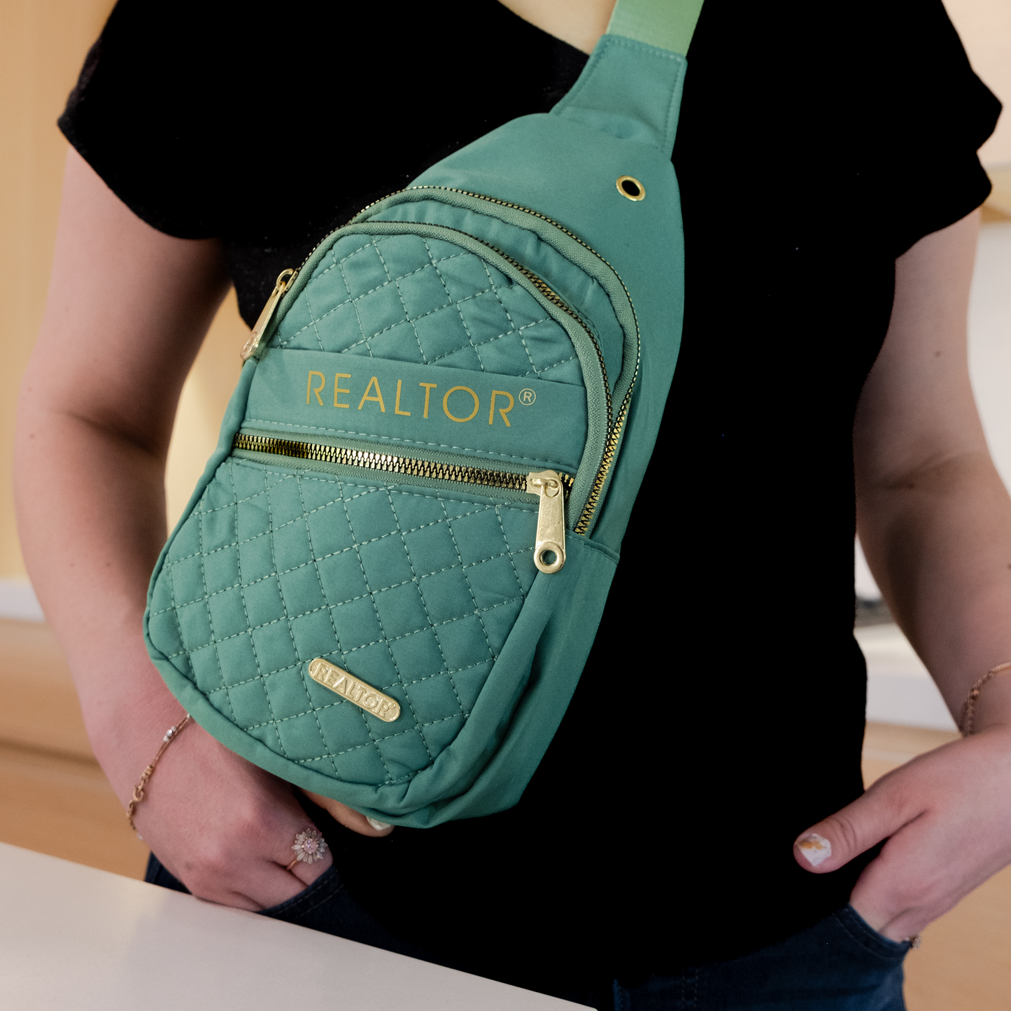 REALTOR® | Sling Bag Bag Green  